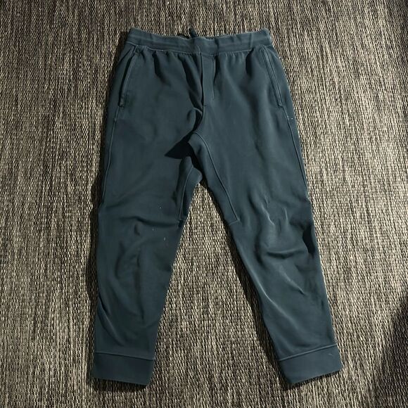Lululemon Sojourn Jogger - Picture 1 of 12